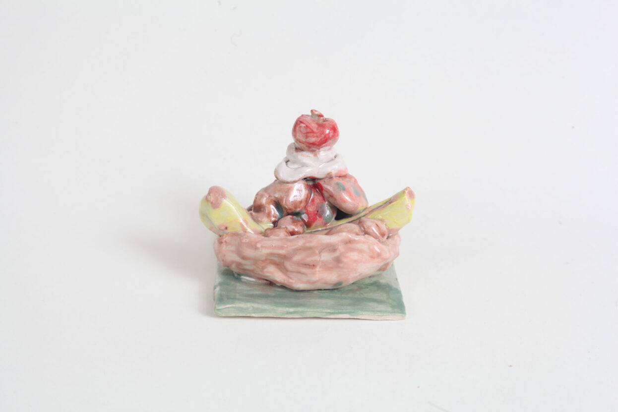 Louise hewitt banana split 2020 ceramics 85x100x90mm scaled image