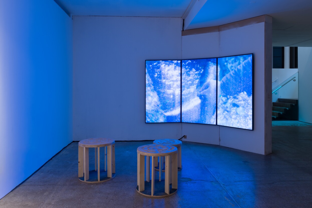 Gregory herbert well wishing wishing well 2025 installation view of it requires getting lost at castlefield gallery in partnership with the roberts institute of art and venture arts 2025 image